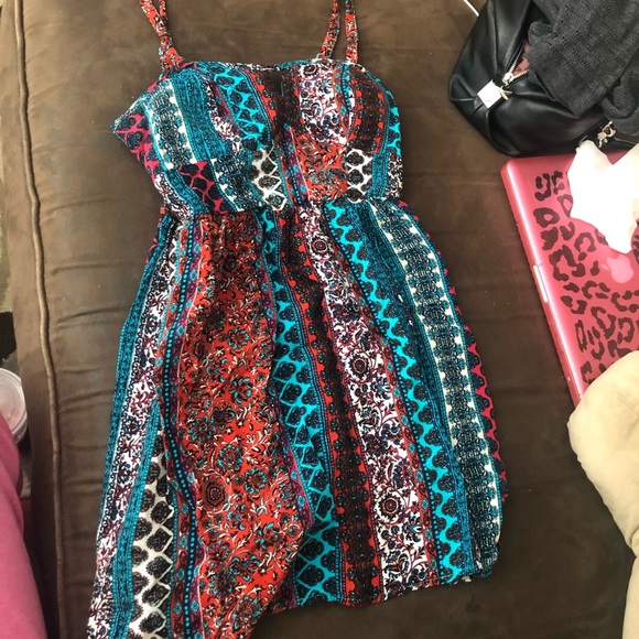 Dresses & Skirts - Cute patterned dress🎈